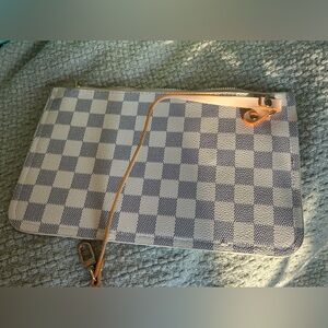 Clutch purse Gray Beige check with tan interior